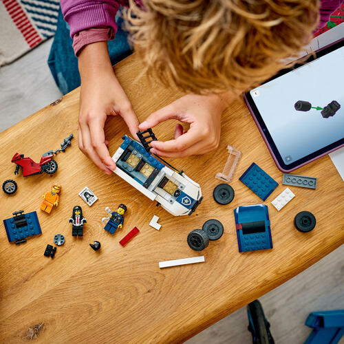 LEGO City Police Prisoner Transport Van 60479