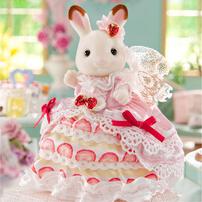 Sylvanian Families Freya&rsquo;s Birthday Celebration Strawberry Cake Dress