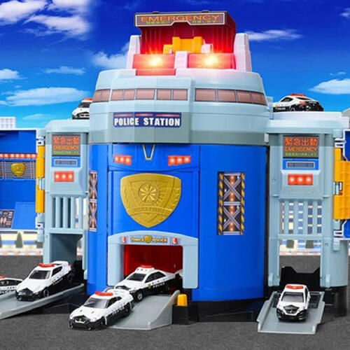 Takara Tomy Tomica Trandsorm DX Police Station