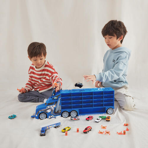 Speed City Stunt Transporter with 11 vehicles