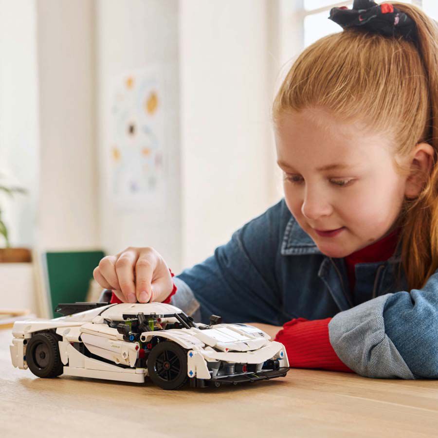 LEGO Technic Koenigsegg Jesko Absolut White Hypercar 42184 | Toys