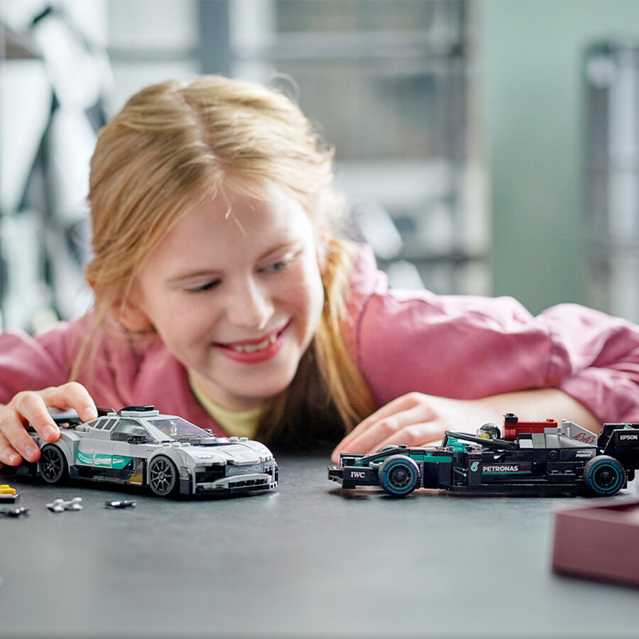 Mercedes amg lego hotsell technic