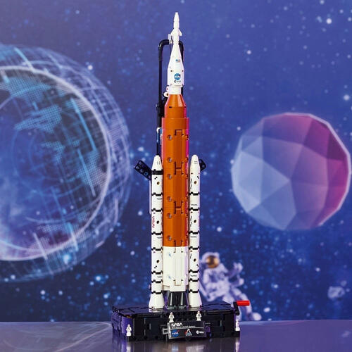 LEGO Technic NASA Artemis Space Launch System Rocket 42221