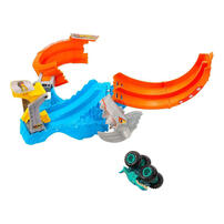 Hot Wheels ชุดรางมอนสเตอร์ทรัคส์ รุ่นหมุนเกลียวสู้ฉลาม