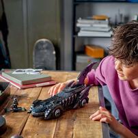 LEGO DC Super Heroes Batman Forever Batmobile 76304