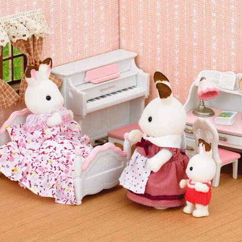 Sylvanian Families Girl's Bedroom Set