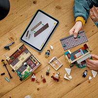 LEGO Harry Potter Privet Drive: Aunt Marge's Visit 76451