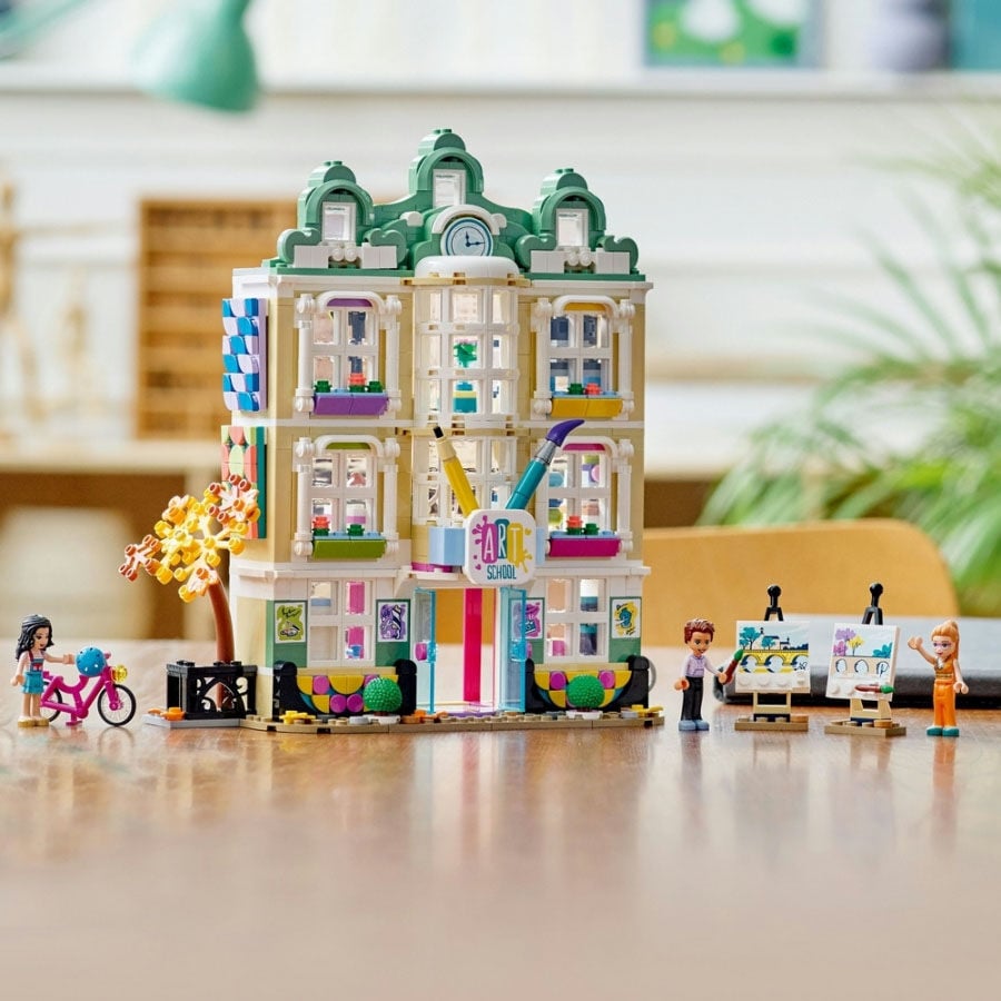 Lego outlet friends painting