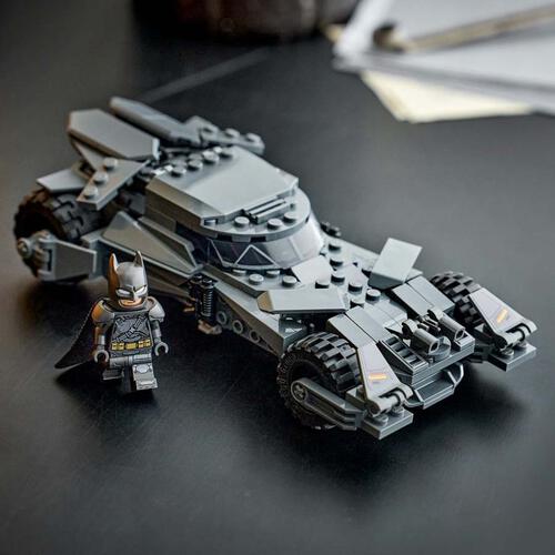 LEGO DC Super Heroes Batman v Superman Batmobile 76331