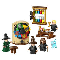 LEGO Harry Potter Hogwarts Castle: Sorting Hat Ceremony 76460