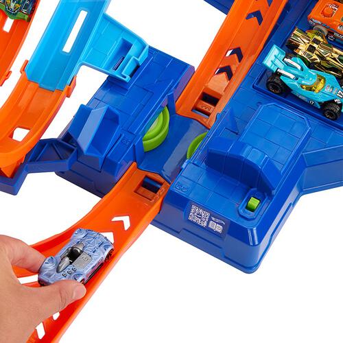 Hot Wheels Action- Power 4 Loops Clash Out Playset