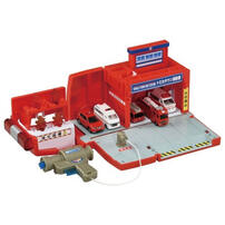 Tomica Transform Fire Truck Fire Station