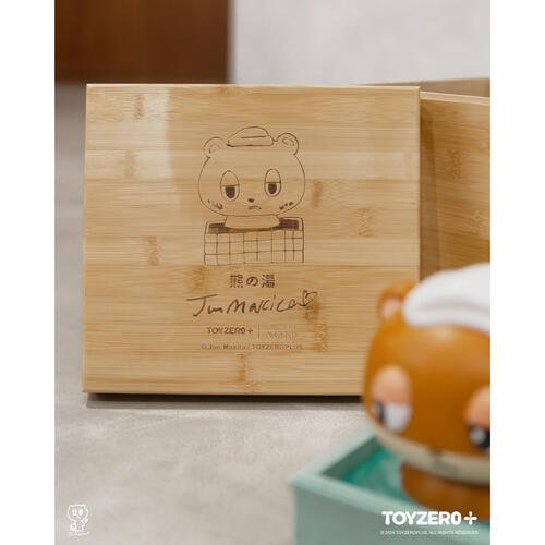 TOYZEROPLUS Jun Makita: The Healing Moment Of A Day - Bear Bath