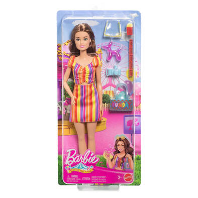 Barbie Canival Day Doll And Accessory