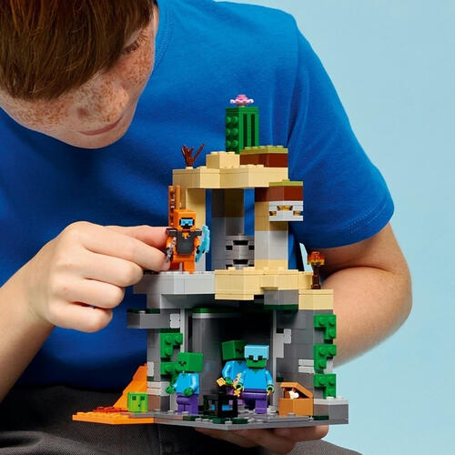 LEGO Minecraft Zombie Dungeon 21587