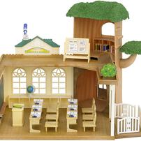Sylvanian Country Tree School Gift Set