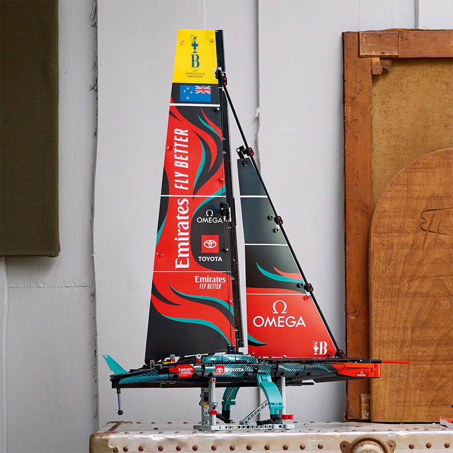 Lego sailboats store