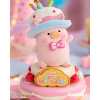 Lulu The Piggy 5th Anniversary Birthday Cake Premium Figure & Stamp Set