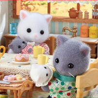 Sylvanian Families Persian Cat Family