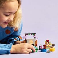 LEGO Friends Friendship Movie Night 42642